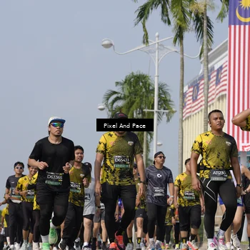 Runner Photo 6513851
