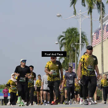 Runner Photo 6513872