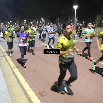 Runner Photo 6514030