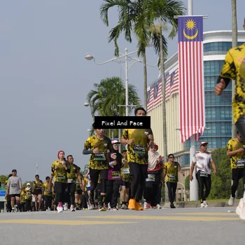 Runner Photo 6514036