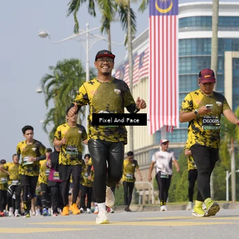 Runner Photo 6514057