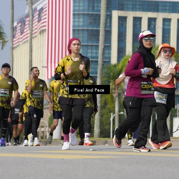 Runner Photo 6514106