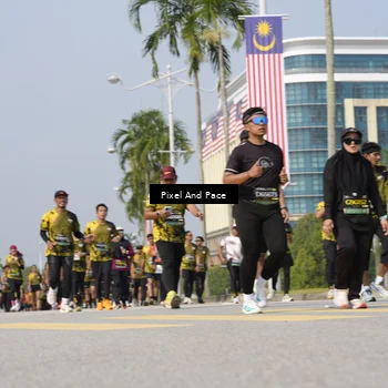 Runner Photo 6514117