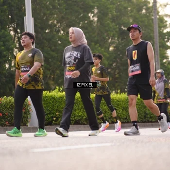 Runner Photo 6514169
