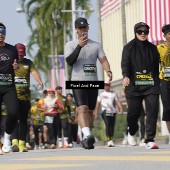 Runner Photo 6514172