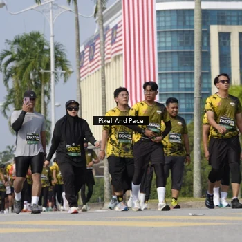 Runner Photo 6514200
