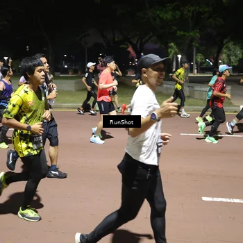 Runner Photo 6514244