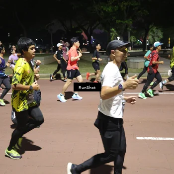 Runner Photo 6514247