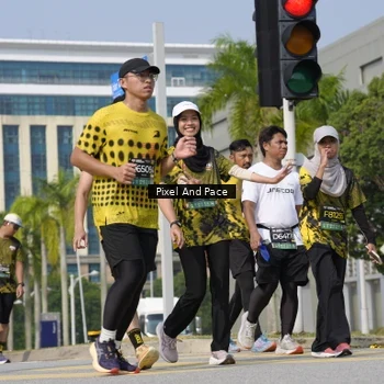 Runner Photo 6514286