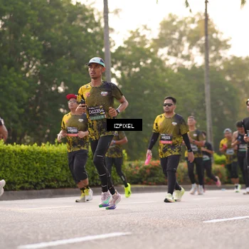 Runner Photo 6514331