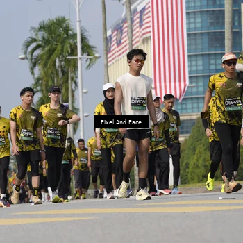 Runner Photo 6514382