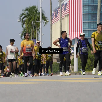 Runner Photo 6514459
