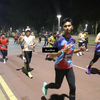 Runner Photo 6514476