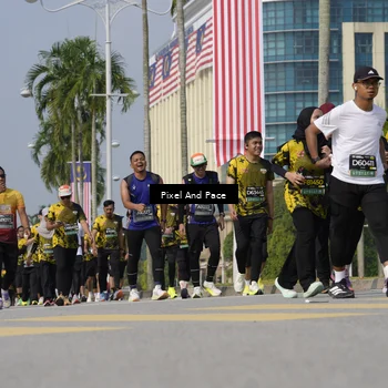 Runner Photo 6514491