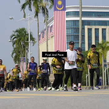 Runner Photo 6514512