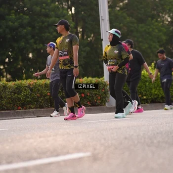 Runner Photo 6514563