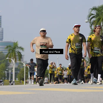Runner Photo 6514612