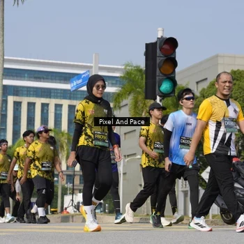 Runner Photo 6514659