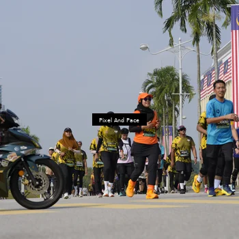 Runner Photo 6514698
