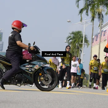 Runner Photo 6514701