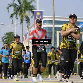 Runner Photo 6514713