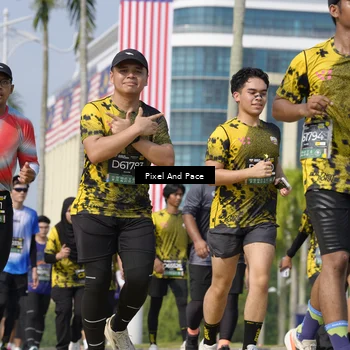 Runner Photo 6514736