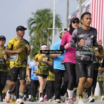 Runner Photo 6514792