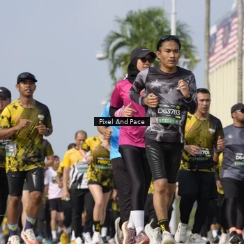 Runner Photo 6514803