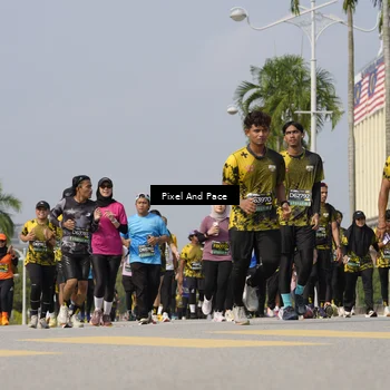 Runner Photo 6514839
