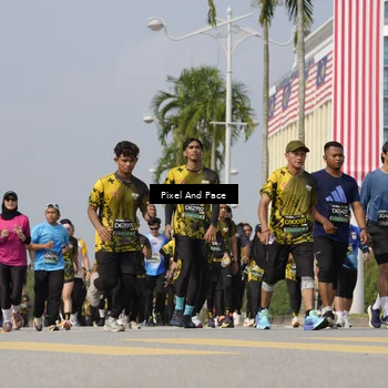 Runner Photo 6514856