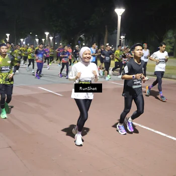 Runner Photo 6514930