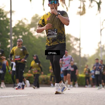 Runner Photo 6514993