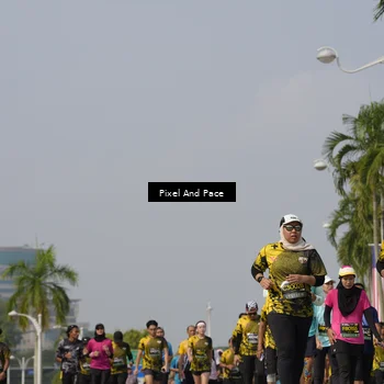 Runner Photo 6515004