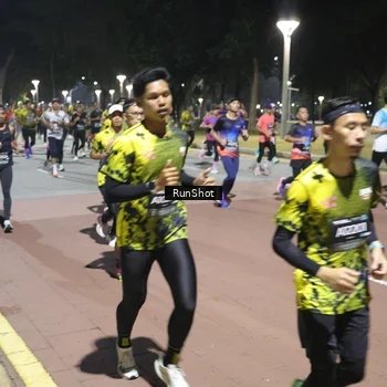 Runner Photo 6515026