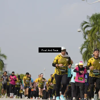 Runner Photo 6515031