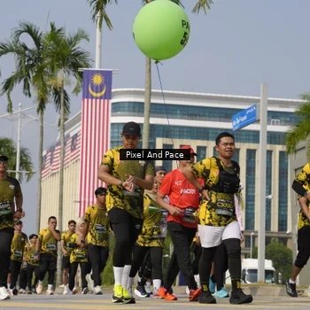 Runner Photo 6515038