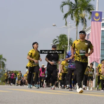 Runner Photo 6515042