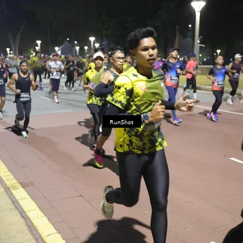 Runner Photo 6515063