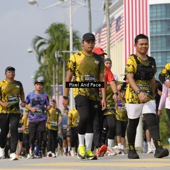 Runner Photo 6515075