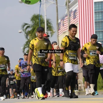 Runner Photo 6515081