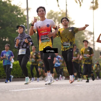 Runner Photo 6515100