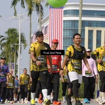 Runner Photo 6515108