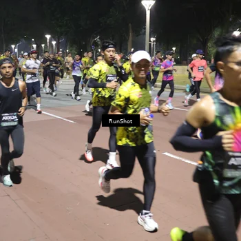 Runner Photo 6515111