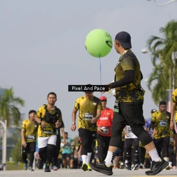 Runner Photo 6515175