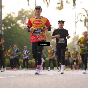 Runner Photo 6515186