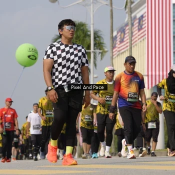 Runner Photo 6515221