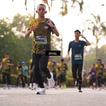 Runner Photo 6515243