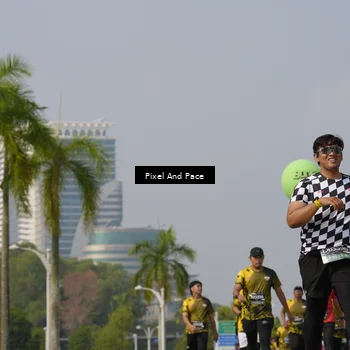 Runner Photo 6515246