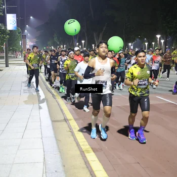 Runner Photo 6515272