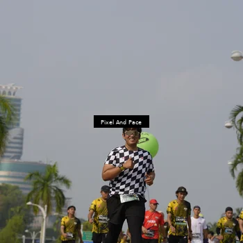 Runner Photo 6515275